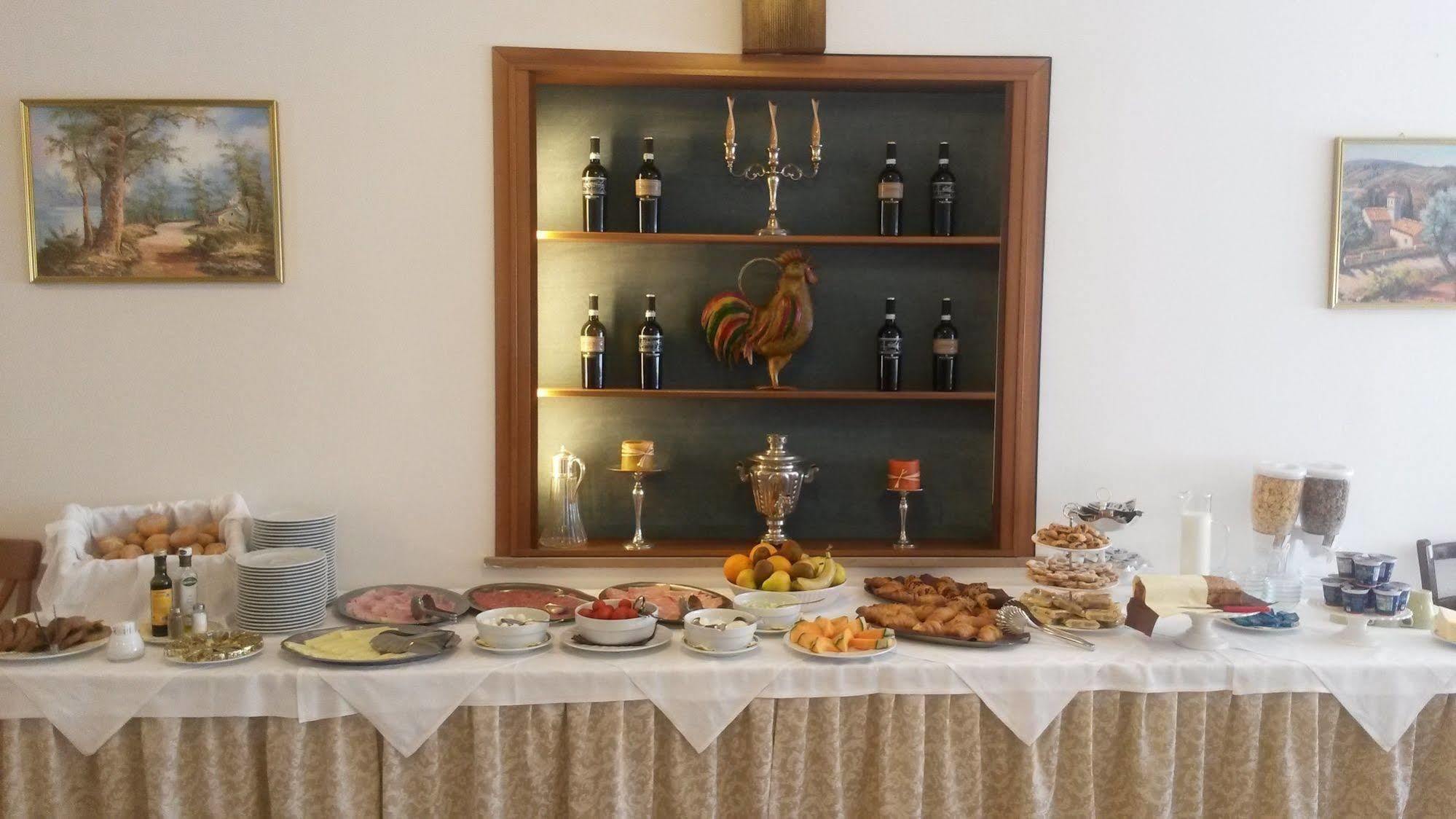 Hotel Gloria Lignano Sabbiadoro Ngoại thất bức ảnh